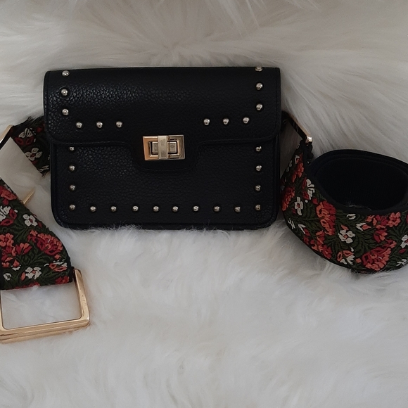 *FINAL SALE* STEVE MADDEN Embroidered Guitar Strap Black Leather Belt Bag - Picture 3 of 14